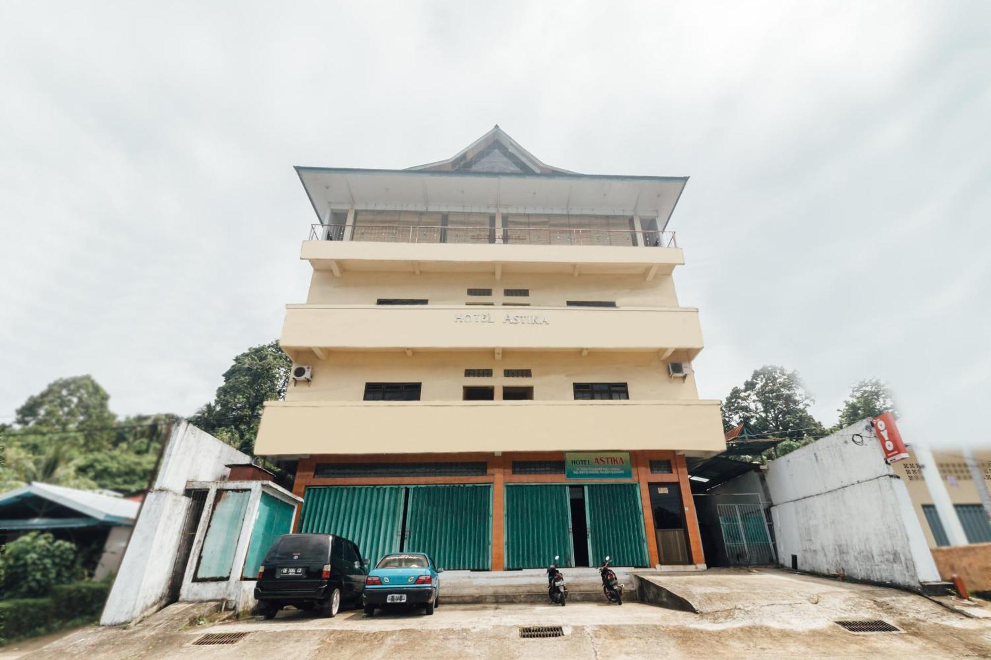 Oyo2269阿斯蒂卡酒店 安汶 外观 照片